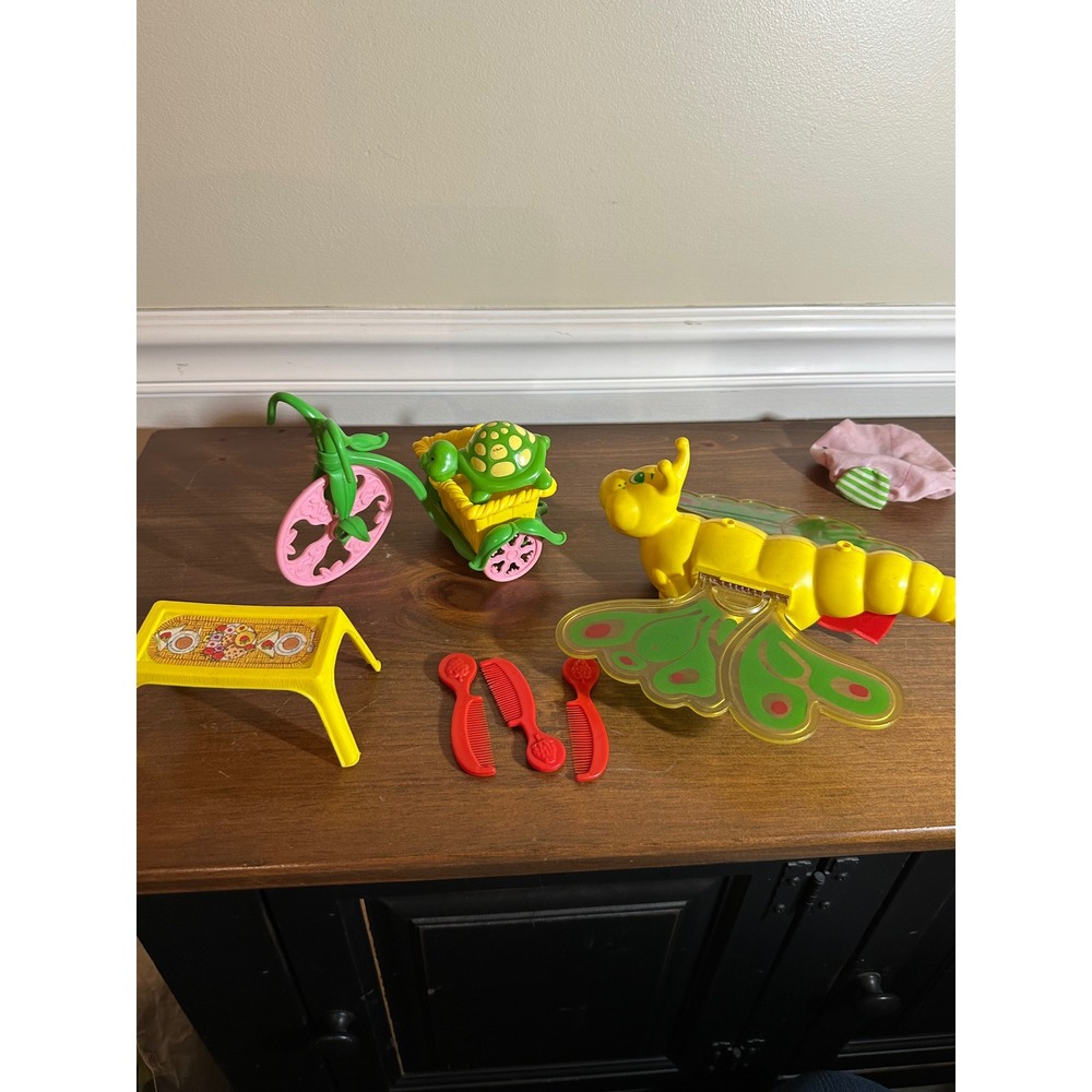 Vintage Strawberry Shortcake Berry Cycle Slow Turtle Butterfly Flutterby Lot